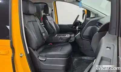 Hyundai Staria 2025 3.5 Автомат в Москве № 582001, миниатюра 11