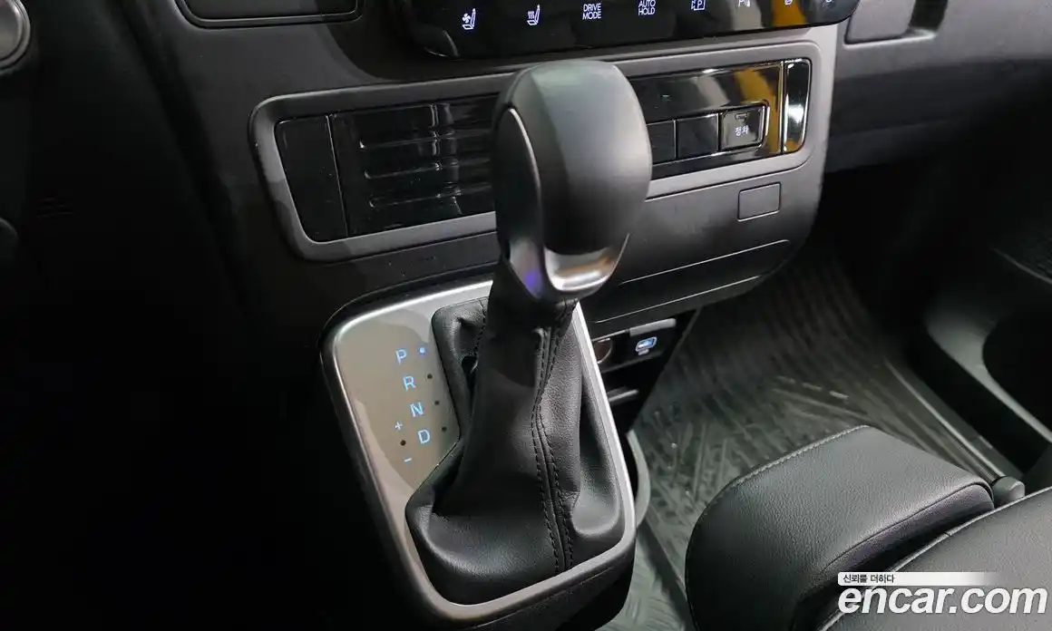 Hyundai Staria 2025 3.5 Автомат в Москве № 582001, фото 9