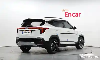 Kia Seltos 2024 1.6 Автомат в Москве № 582236, миниатюра 2