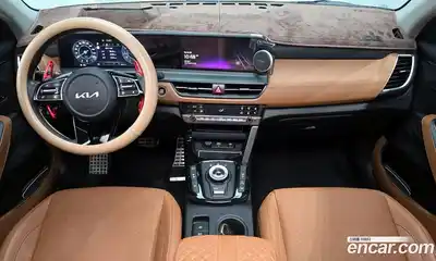 Kia Seltos 2024 1.6 Автомат в Москве № 582236, миниатюра 7