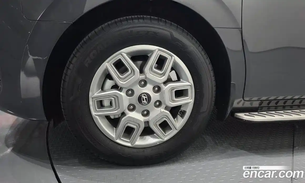 Hyundai Staria 2025 3.5 Автомат в Москве № 582372, фото 4