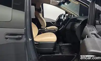 Hyundai Staria 2025 3.5 Автомат в Москве № 582372, миниатюра 9