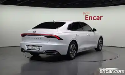 Hyundai Grandeur 2020 2.4 Автомат в Москве № 582565, миниатюра 2