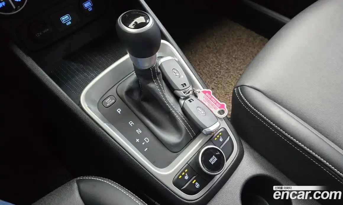 Hyundai Venue 2020 1.6 Автомат в Москве № 582612, фото 9