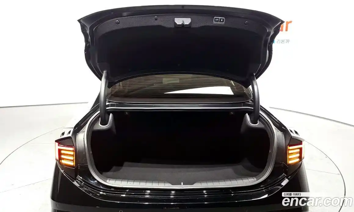 Hyundai Sonata 2024 2.0 Автомат в Москве № 582617, фото 20