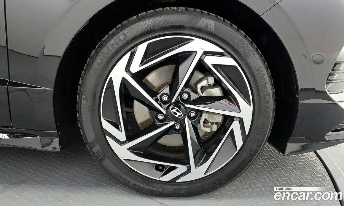 Hyundai Sonata 2024 2.0 Автомат в Москве № 582617, фото 5