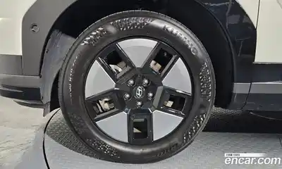 Hyundai Santa Fe 2024 1.6 Автомат в Москве № 582643, миниатюра 5