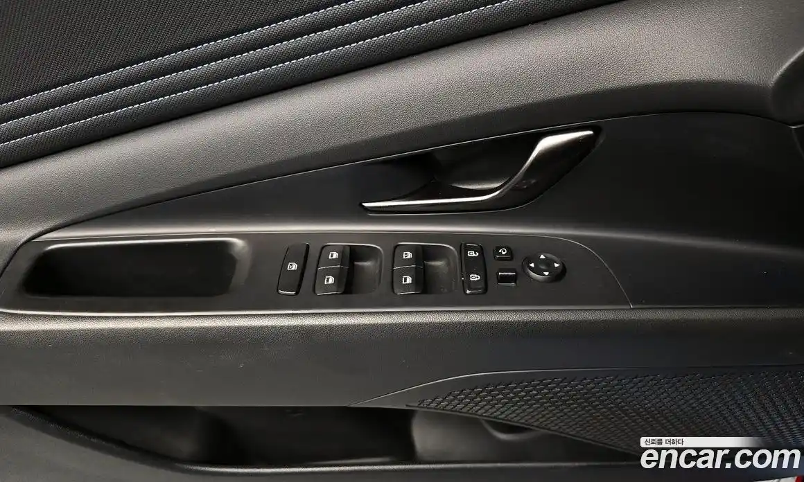 Hyundai Avante 2022 2.0 Механическая в Москве № 582694, фото 17