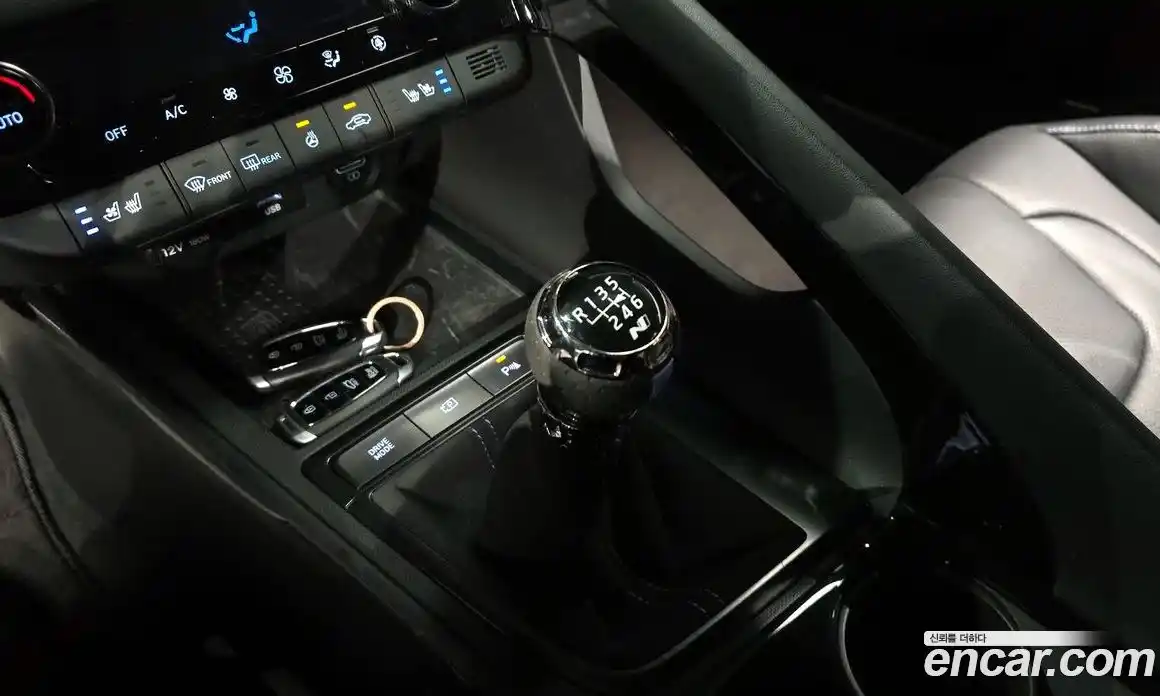 Hyundai Avante 2022 2.0 Механическая в Москве № 582694, фото 9