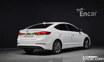 Hyundai Avante 2018 1.6 Автомат в Москве № 582825, миниатюра 2