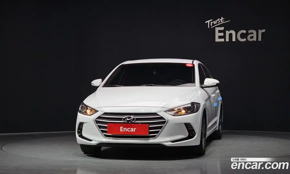 Hyundai Avante 2018 1.6 Автомат в Москве № 582825, фото 3