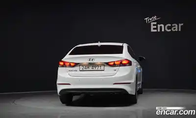 Hyundai Avante 2018 1.6 Автомат в Москве № 582825, миниатюра 4