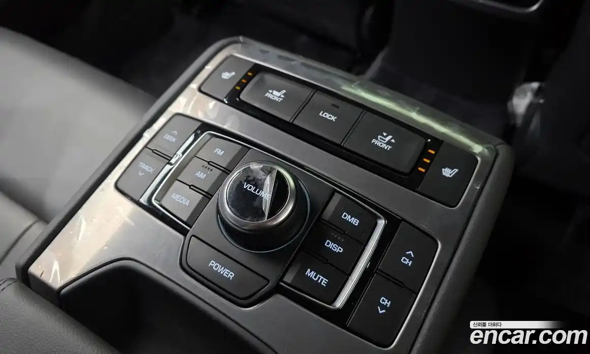 Hyundai Genesis 2016 3.3 Автомат в Москве № 582931, фото 19