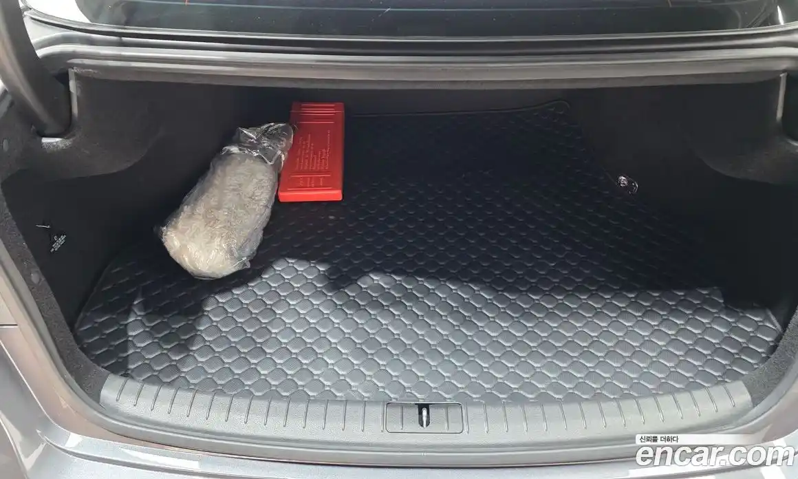 Hyundai Genesis 2016 3.3 Автомат в Москве № 582931, фото 20