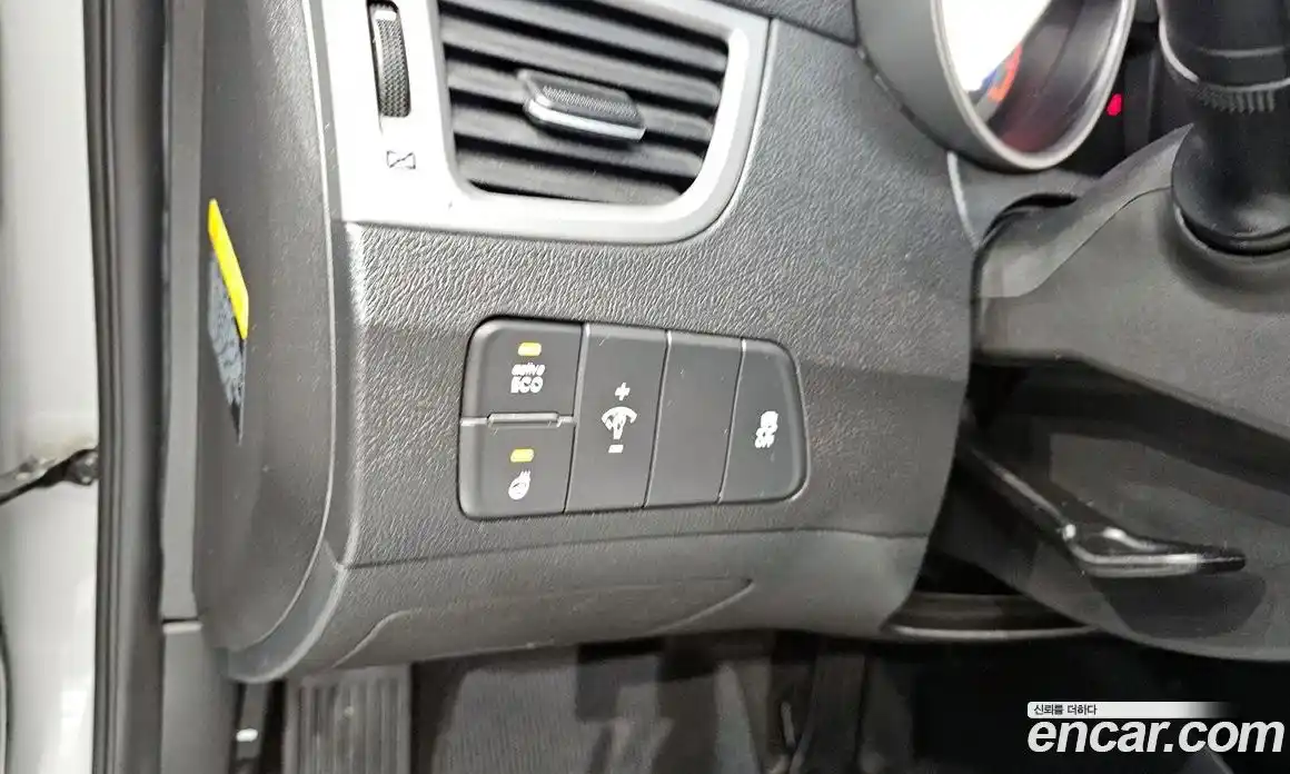 Hyundai Avante 2015 1.6 Автомат в Москве № 582946, фото 14