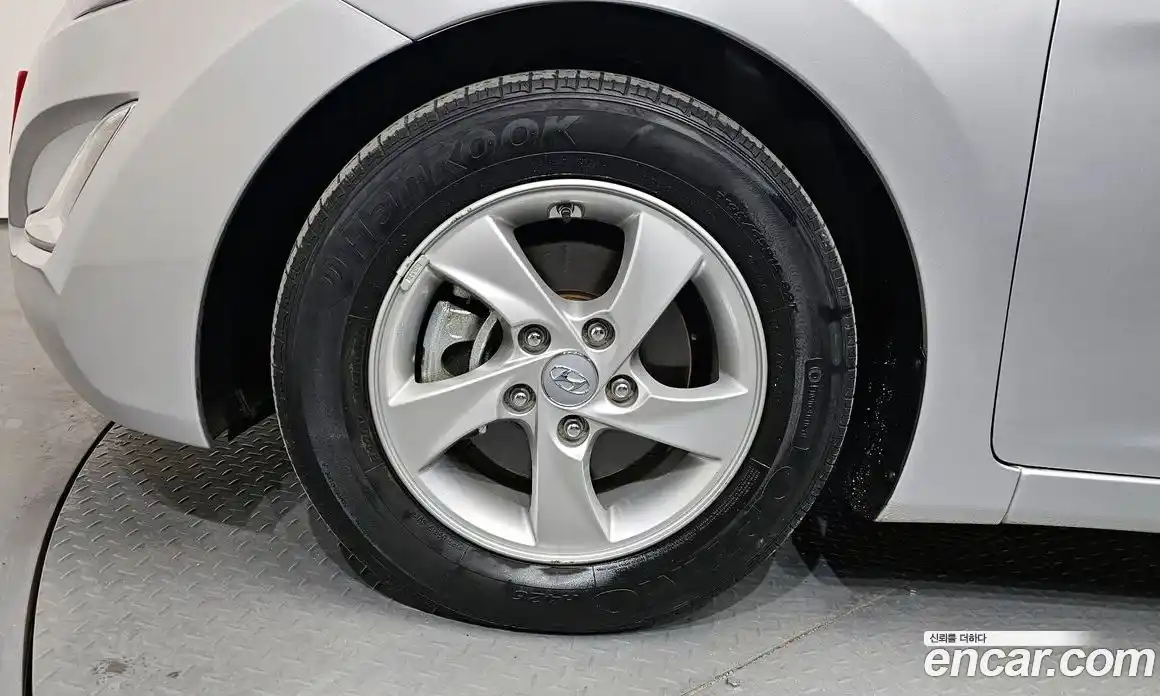 Hyundai Avante 2015 1.6 Автомат в Москве № 582946, фото 5