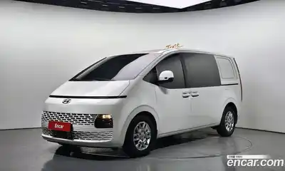 Hyundai Staria, 2022
