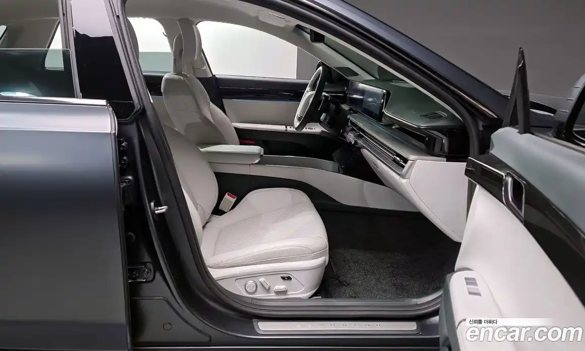 Hyundai Grandeur 2023 3.5 Автомат в Москве № 583299, фото 10