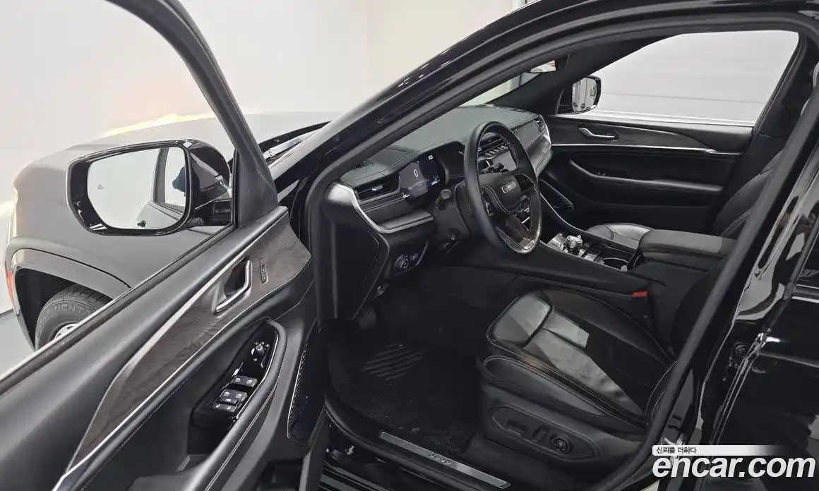 Jeep Cherokee 2021 3.6 Автомат в Москве № 583415, фото 11