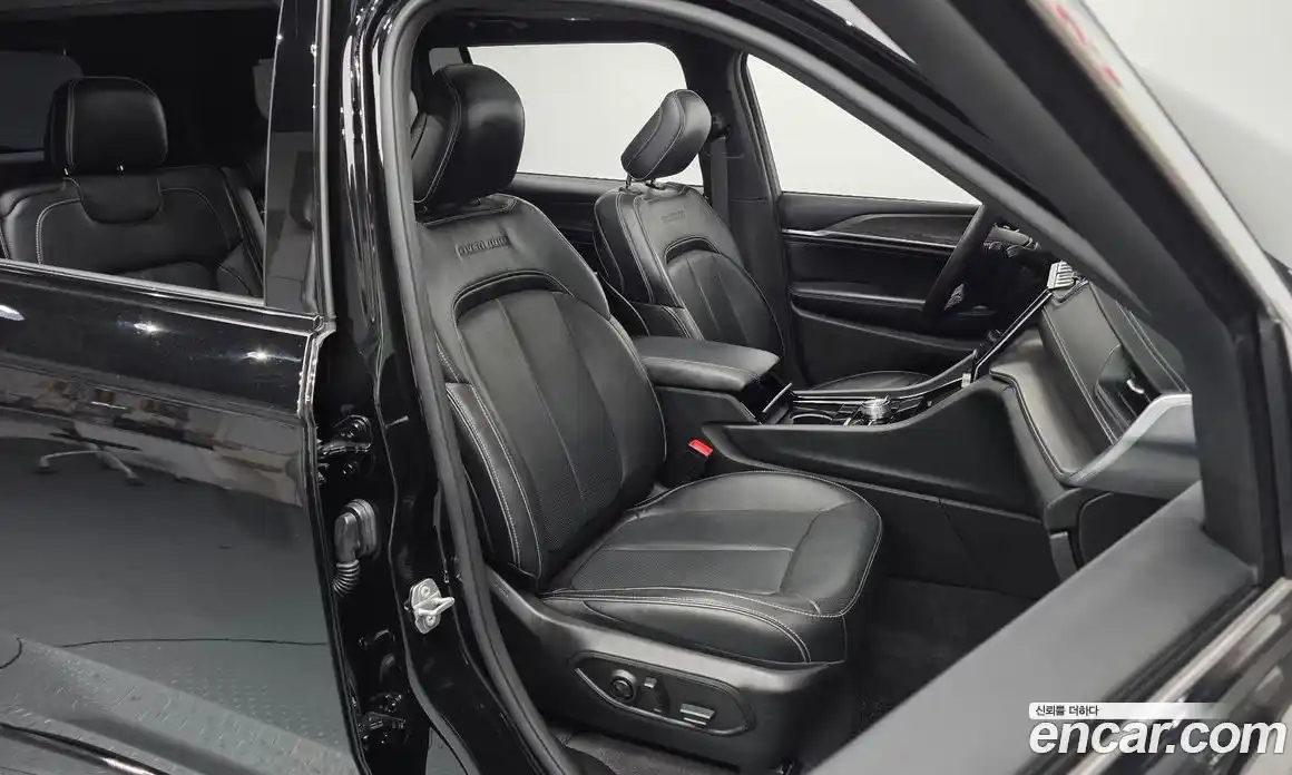 Jeep Cherokee 2021 3.6 Автомат в Москве № 583415, фото 10