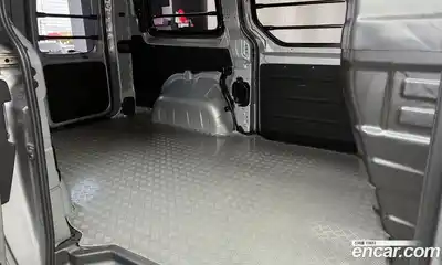 Hyundai Staria 2023 3.5 Автомат в Москве № 583528, миниатюра 12