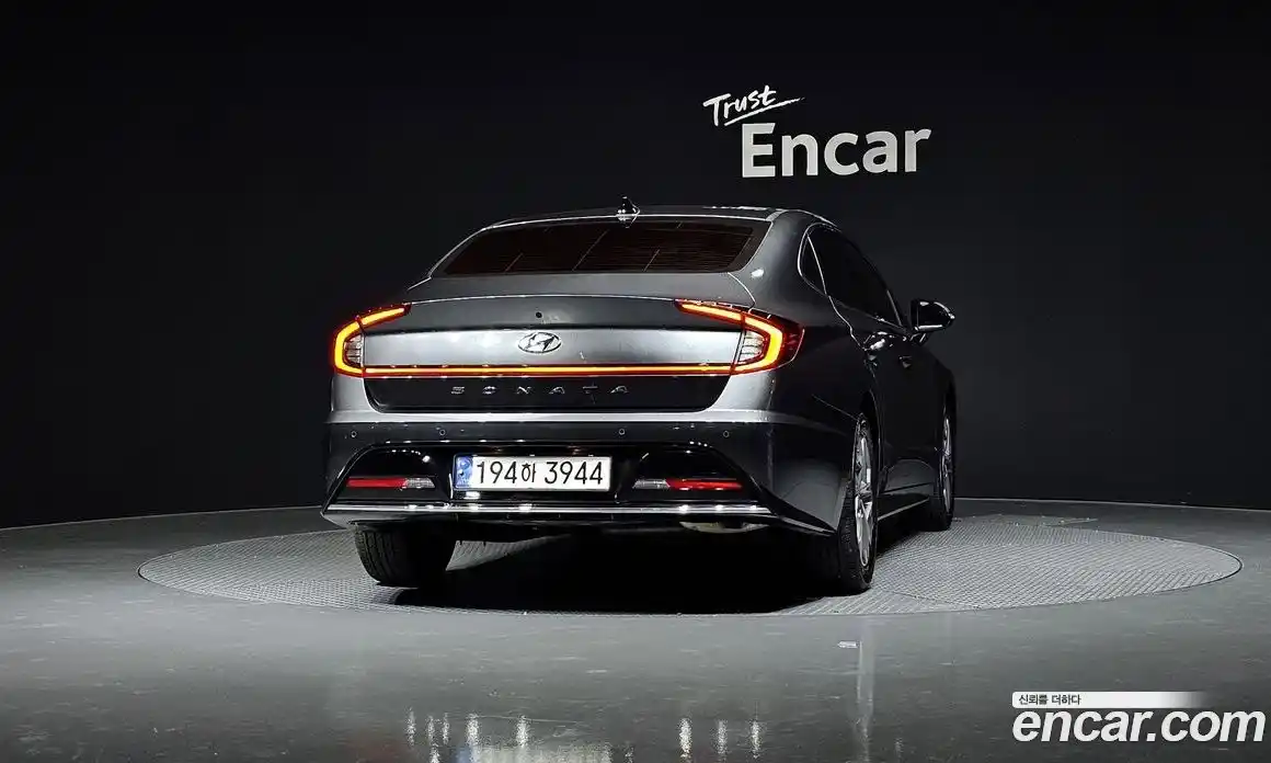 Hyundai Sonata 2023 2.0 Автомат в Москве № 583643, фото 4