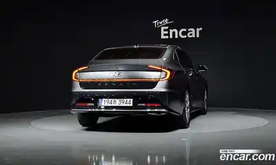 Hyundai Sonata 2023 2.0 Автомат в Москве № 583643, миниатюра 4