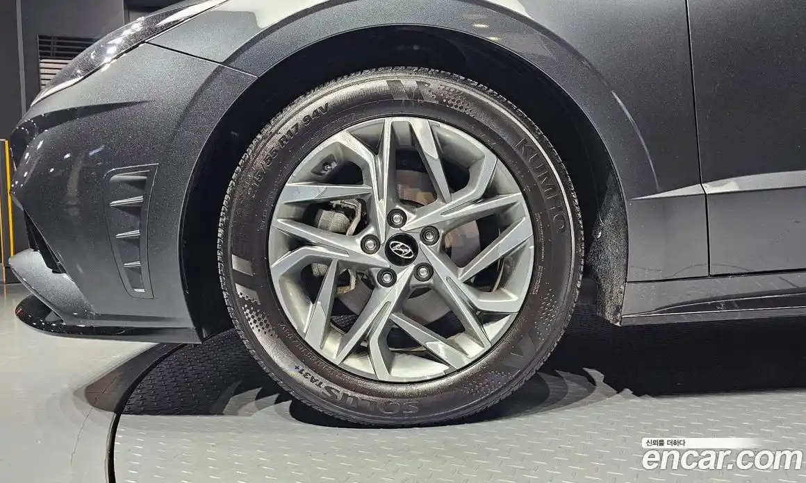 Hyundai Sonata 2023 2.0 Автомат в Москве № 583643, фото 5