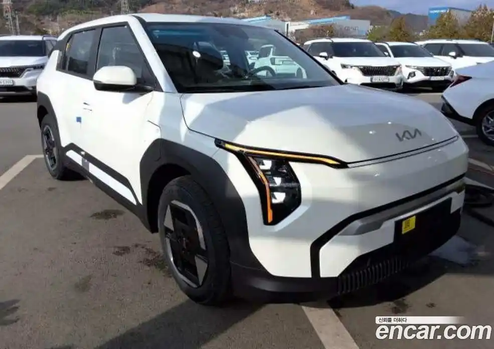 Kia EV3 2027 0.1 Автомат в Москве № 583851, фото 8