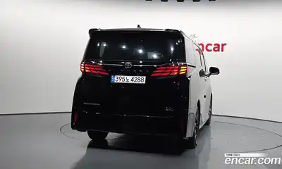 Toyota Alphard 2024 2.5 Автомат в Москве № 584562, миниатюра 4