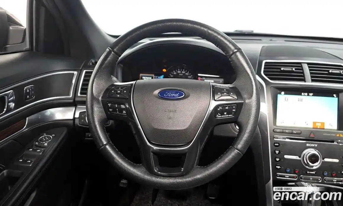 Ford Explorer 2018 2.3 Автомат в Москве № 584844, фото 13