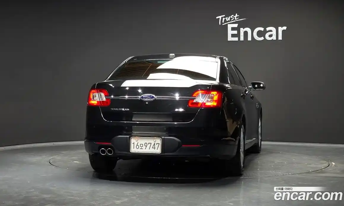 Ford Taurus 2011 3.5 Автомат в Москве № 584909, фото 4