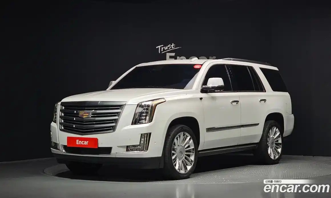Cadillac Escalade 2019 6.2 Автомат в Москве № 585609, фото 1