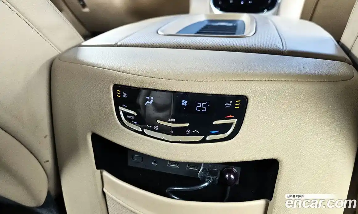 Cadillac Escalade 2019 6.2 Автомат в Москве № 585609, фото 19