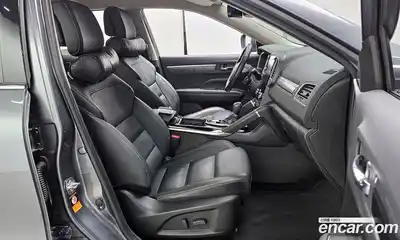 Renault QM6 2023 2.0 Автомат в Москве № 586138, миниатюра 11