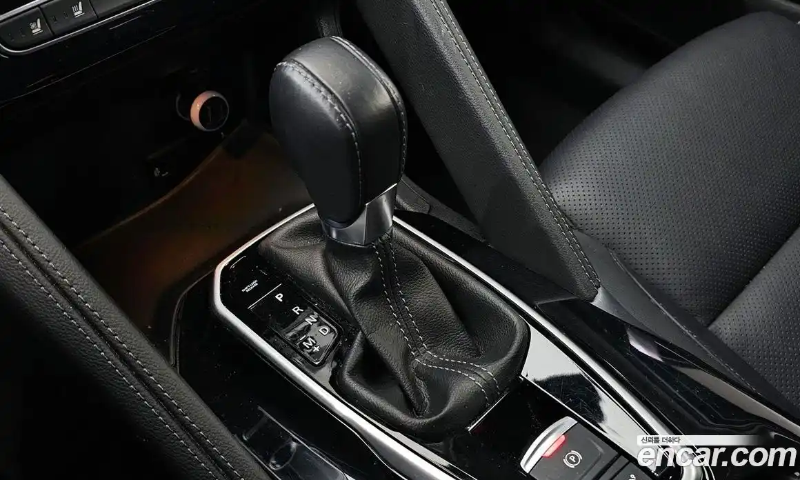 Renault QM6 2023 2.0 Автомат в Москве № 586138, фото 9