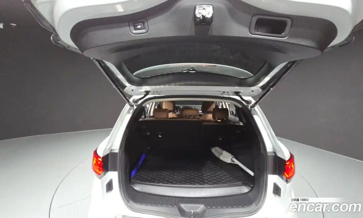 Renault QM6 2024 2.0 Автомат в Москве № 586140, фото 20