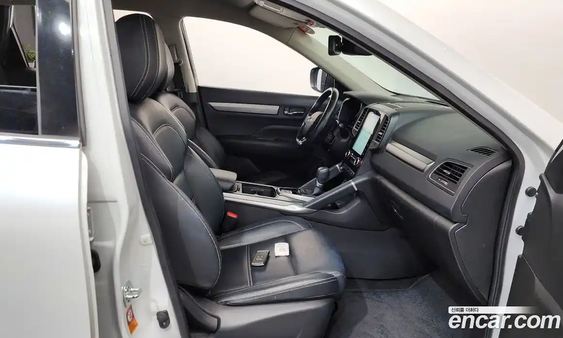 Renault QM6 2023 2.0 Автомат в Москве № 586482, фото 11