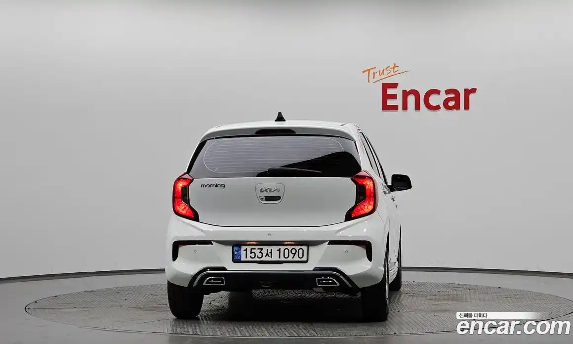Kia Morning 2023 1.0 Автомат в Москве № 586535, фото 3