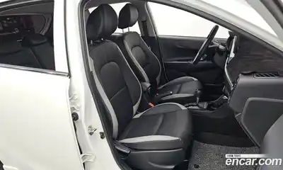 Kia Morning 2023 1.0 Автомат в Москве № 586535, миниатюра 9