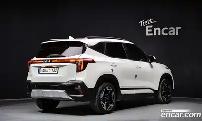 Kia Seltos 2024 1.6 Автомат в Москве № 586638, миниатюра 2