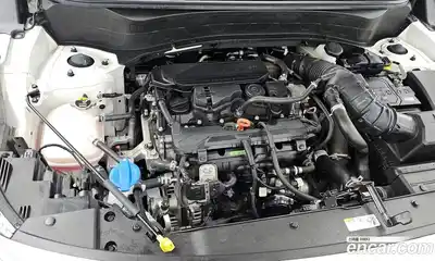 Kia Seltos 2024 1.6 Автомат в Москве № 586638, миниатюра 6