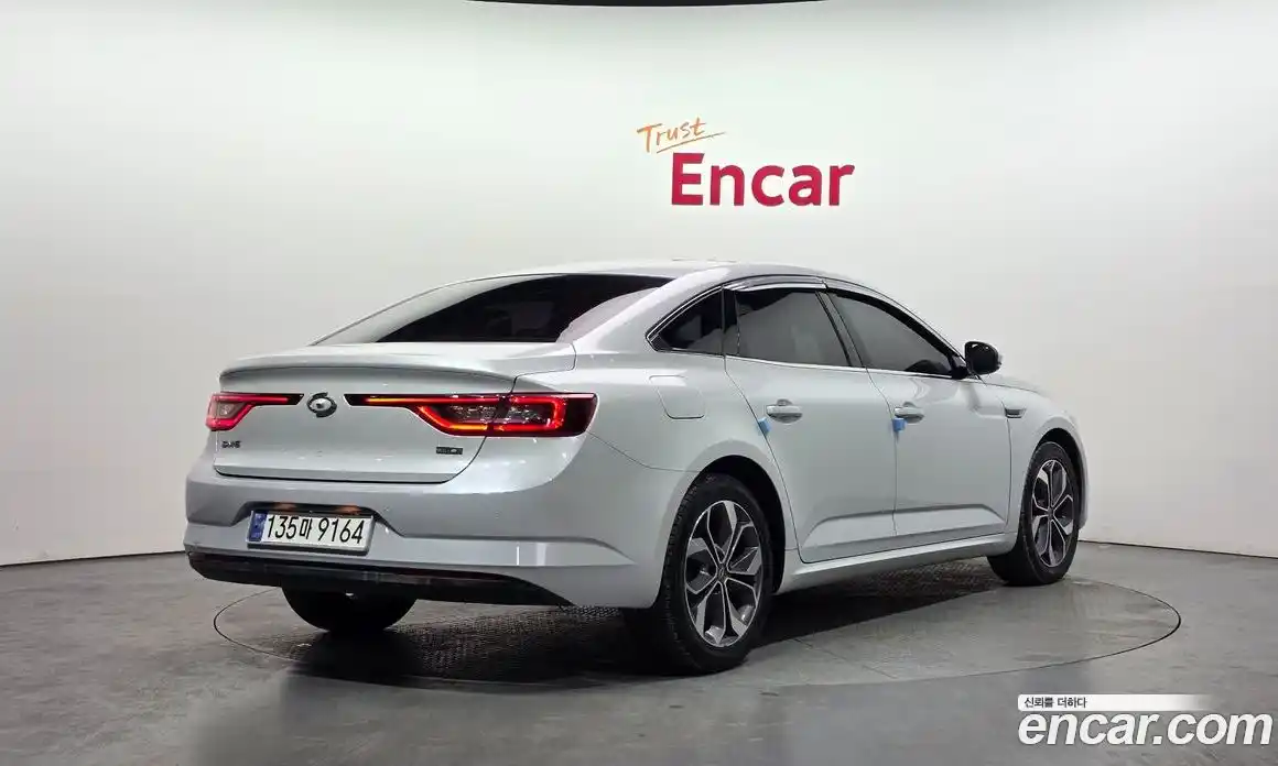 Renault SM6 2019 2.0 Автомат в Москве № 586669, фото 1