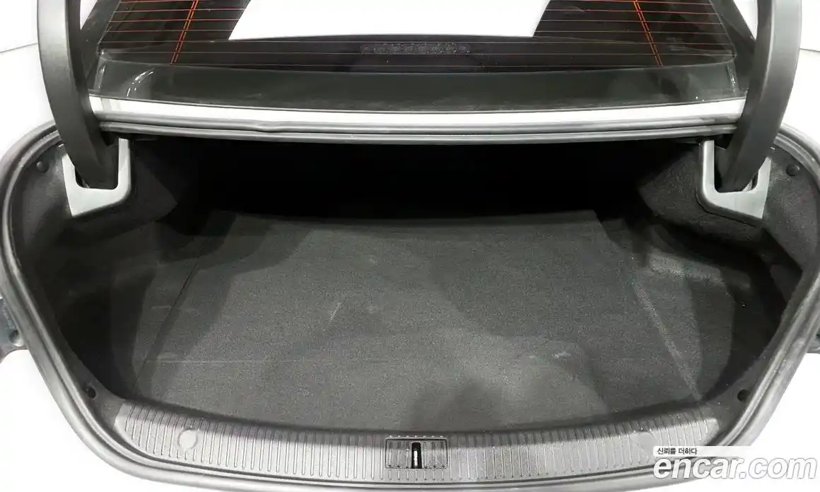 Renault SM6 2019 2.0 Автомат в Москве № 586669, фото 19