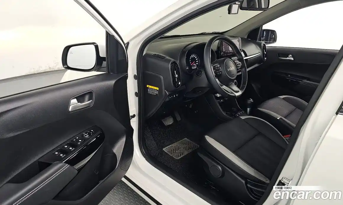 Kia Morning 2023 1.0 Автомат в Москве № 587103, фото 11