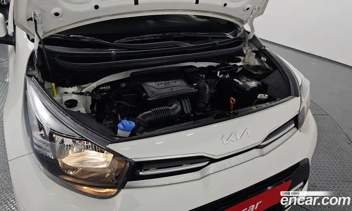 Kia Morning 2023 1.0 Автомат в Москве № 587103, фото 6