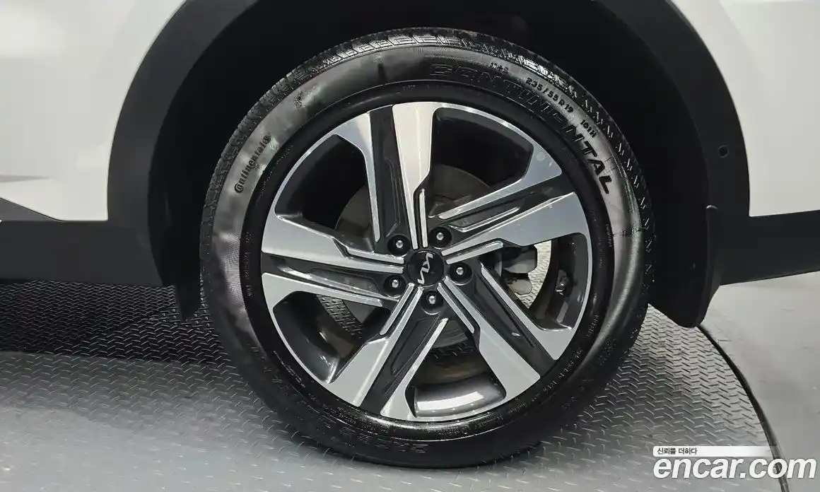 Kia Sorento 2023 1.6 Автомат в Москве № 587167, фото 5