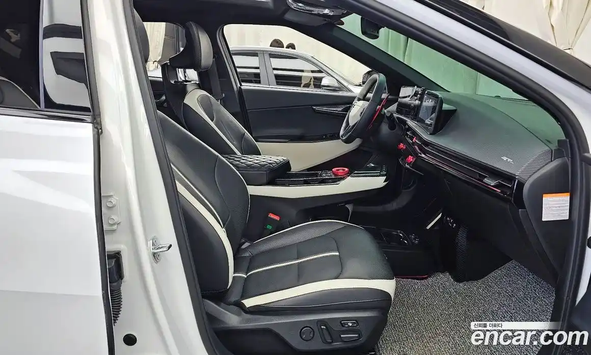 Kia EV6 2025 0.1 Автомат в Москве № 587171, фото 11