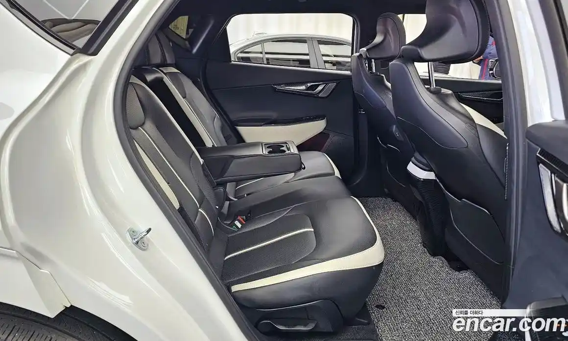 Kia EV6 2025 0.1 Автомат в Москве № 587171, фото 12