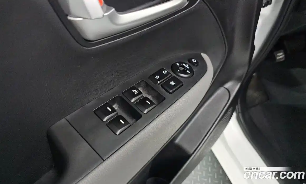 Kia Ray 2023 1.0 Автомат в Москве № 587215, фото 18